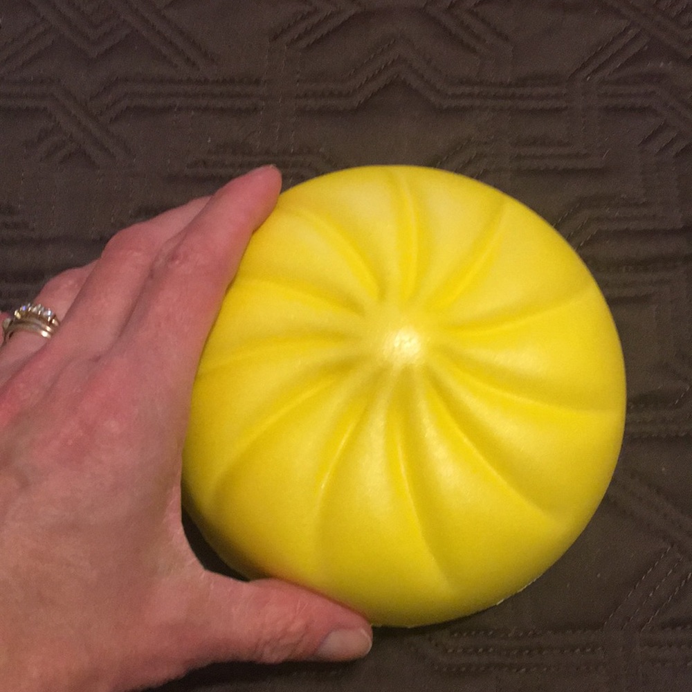 Squishy - Slow Rising - Picture 2 of 3